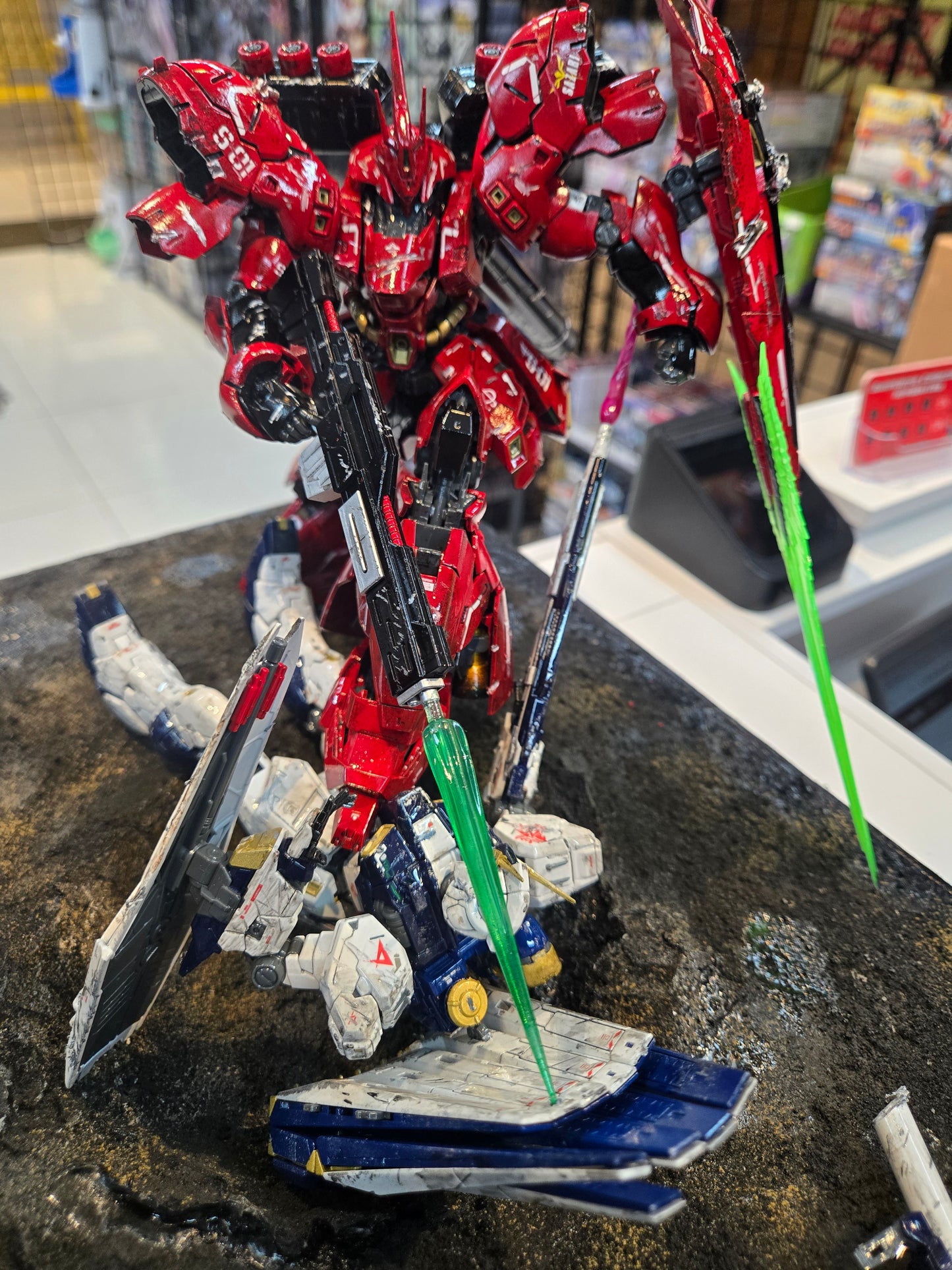 Sazabi and Nu Gundam Battle Diorama