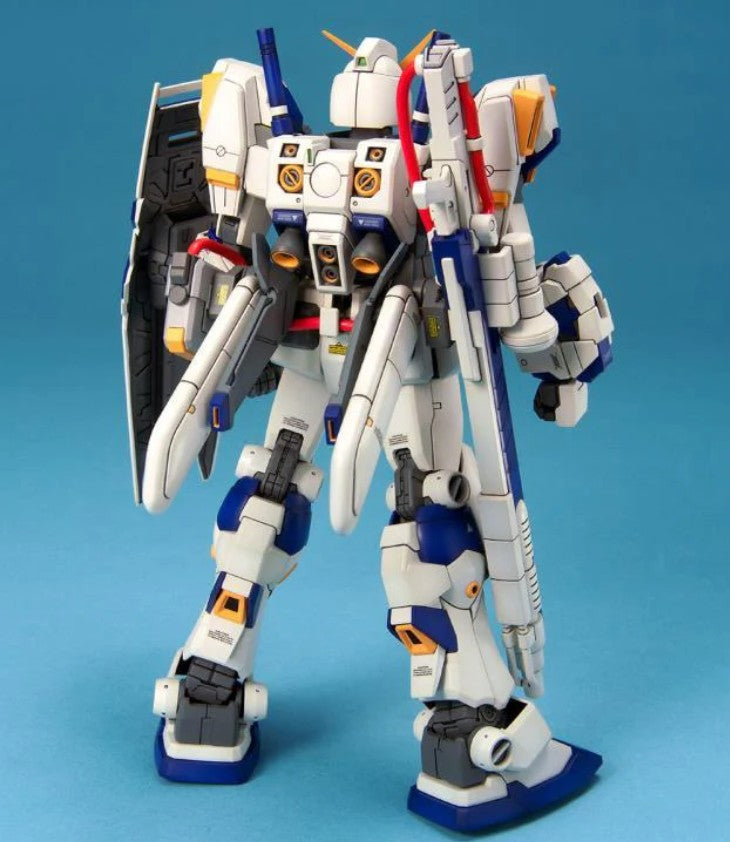 MG 1/100 RX-78-4 Gundam