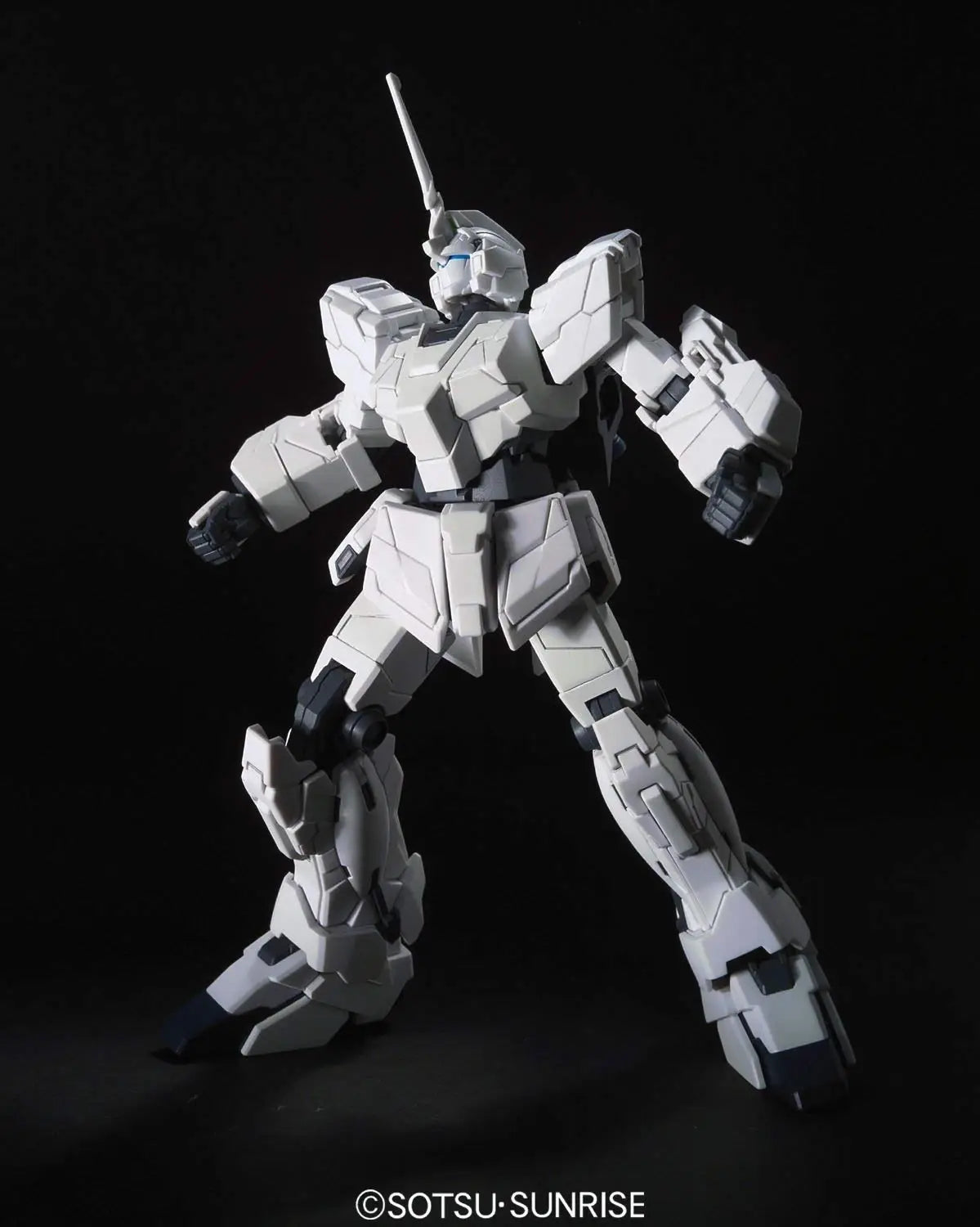 1/144 RX-0 Unicorn Gundam [Unicorn Mode]