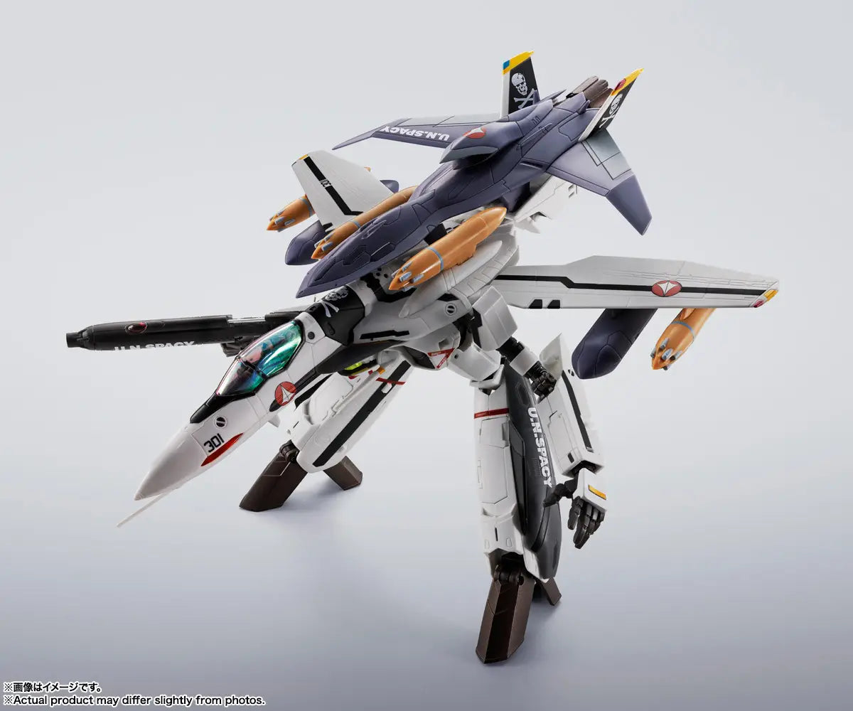 HI-METAL R VF-0S Phoenix (Roy Focker Use) + QF-2200D-B Ghost