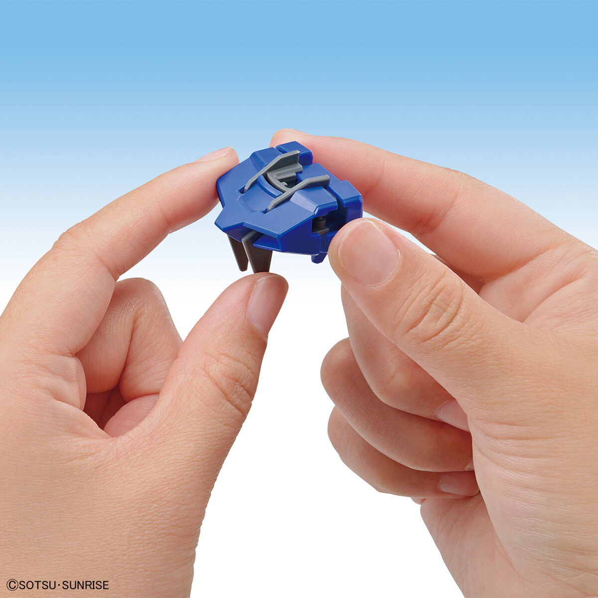 EG 1/144 Strike Gundam