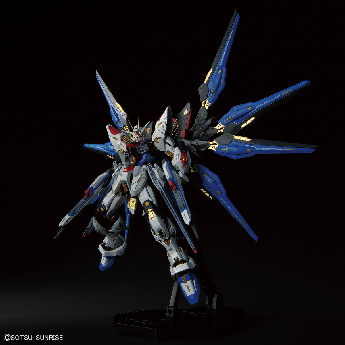 1/100 MGEX Strike Freedom Gundam (Gundam Seed Destiny) by Bandai