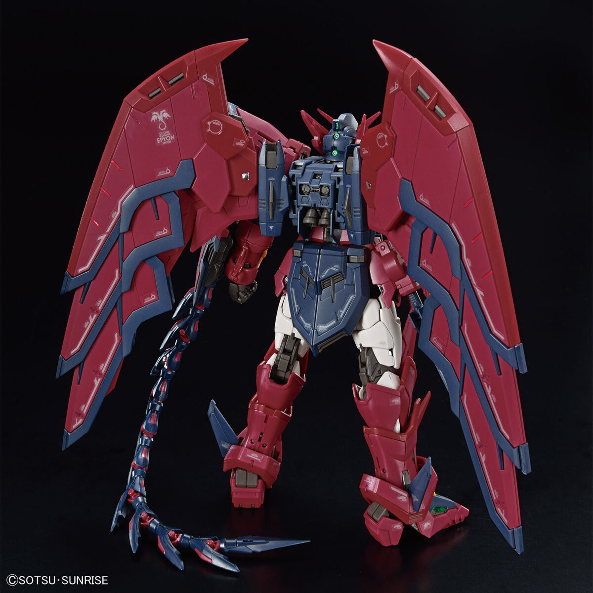 RG 1/144 Gundam Epyon (Mobile Suit Gundam Wing)