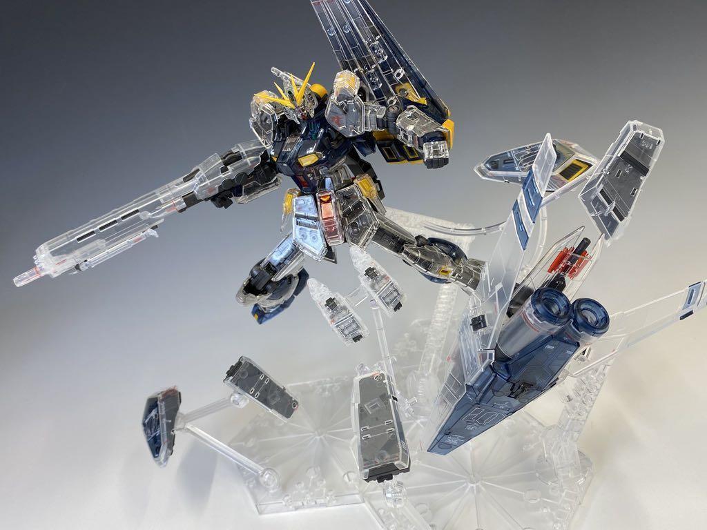 1/144 RG RX-93 Hi Nu Gundam HWS (Clear Color)
