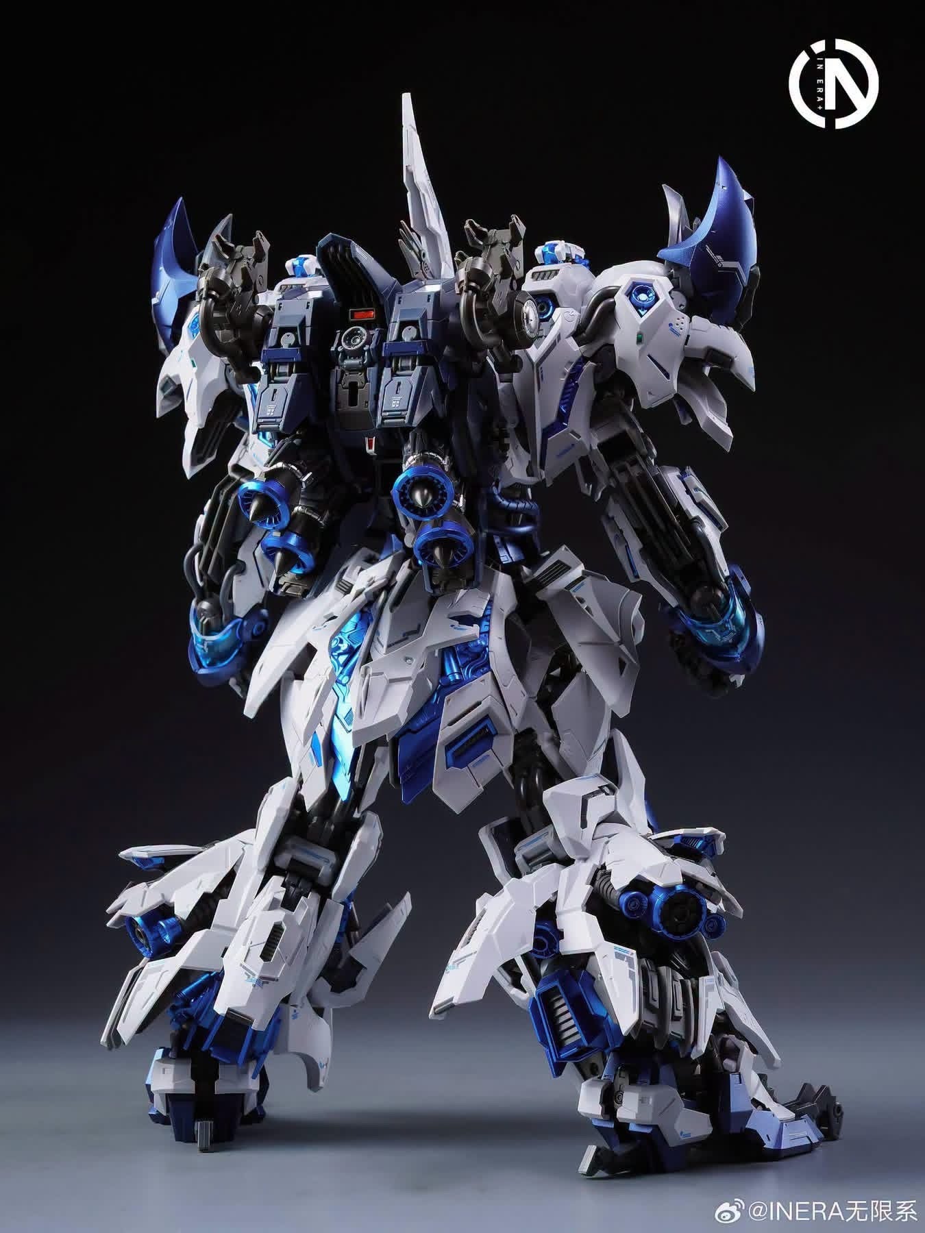 Infinity Nova RMD Lizard Polar Shark
